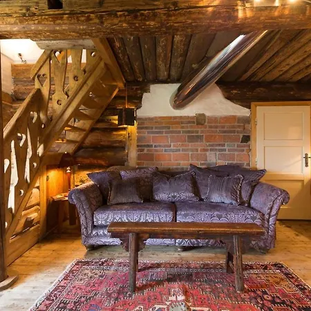 Ferienhaus Tara, A Stunning Historic Log Farmhouse In Europes Biggest Nature Reserve Staré Hamry