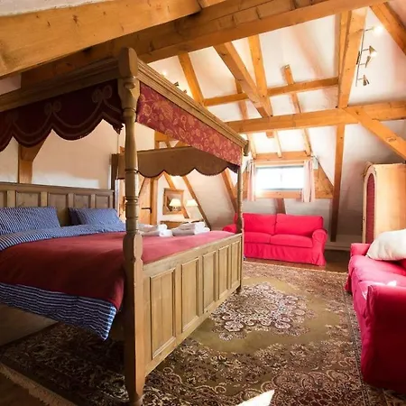 Tara, A Stunning Historic Log Farmhouse In Europes Biggest Nature Reserve * Staré Hamry